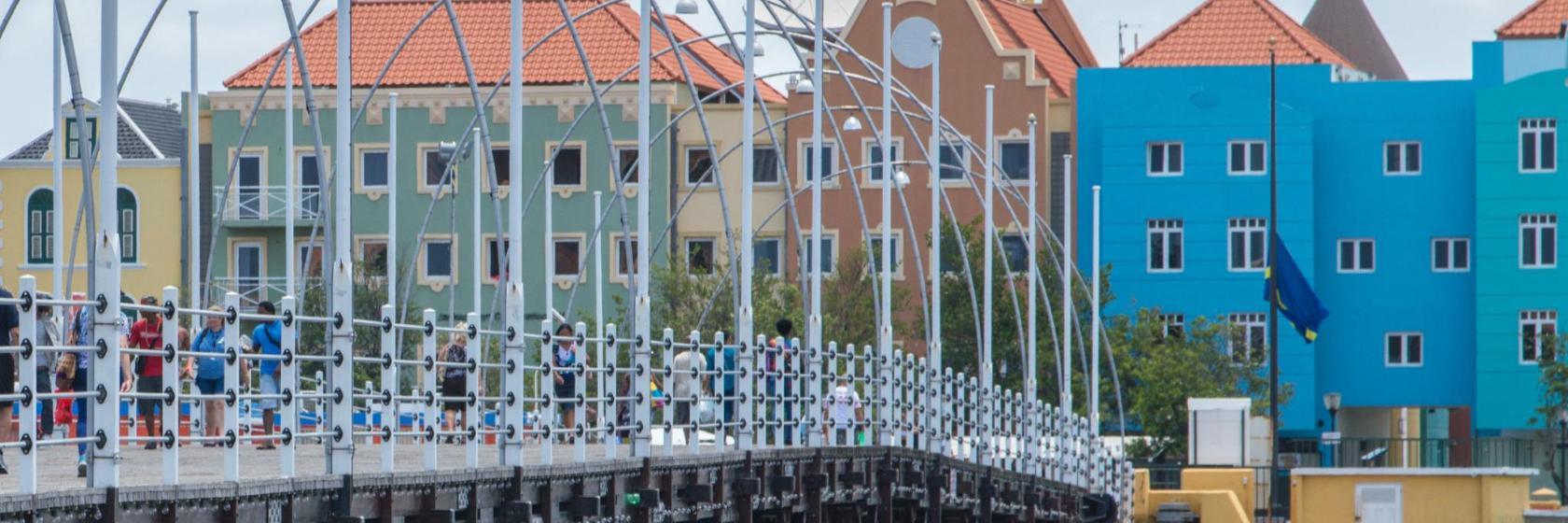 Ponte di barche Regina Emma